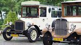 Ford Model T Replica Fleur de Lys, wit