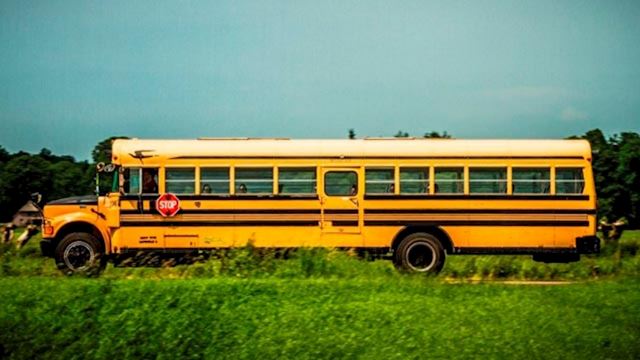 Originele gele Amerikaanse schoolbus